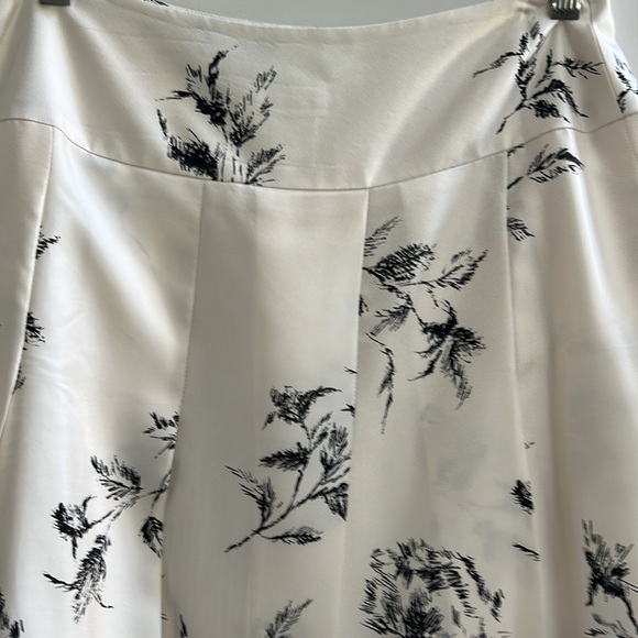 Nine West skirt size 2 - Picture 4 of 5